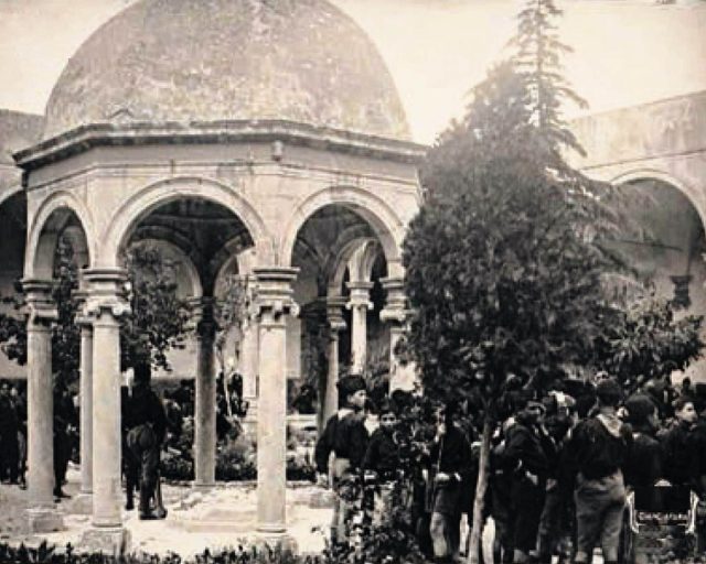 Antica foto del chiostro del monastero di San Placido Calonerò